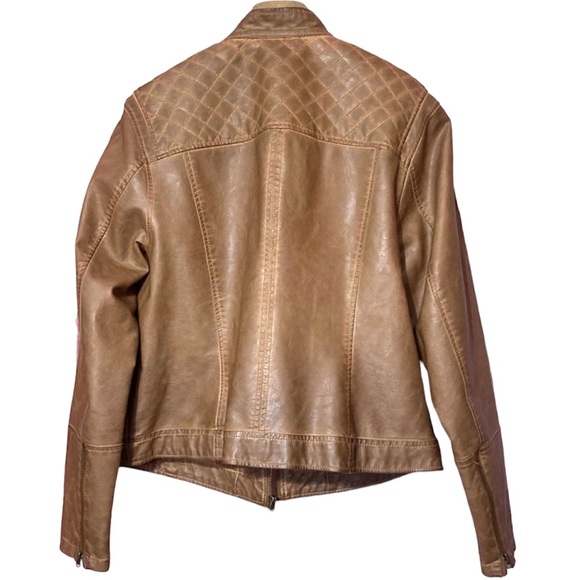 🍂14W•LORD & TAYLOR WOMAN•GORGEOUS CARAMEL ZIP UP FAUX LEATHER JACKET🍂 - Picture 2 of 5